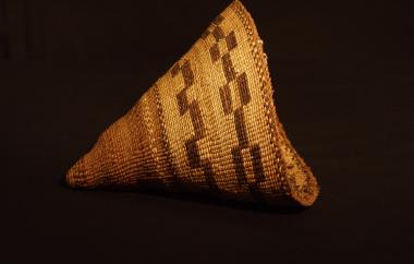 Mini conical burden basket