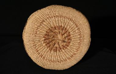 Cylindrical bag detail