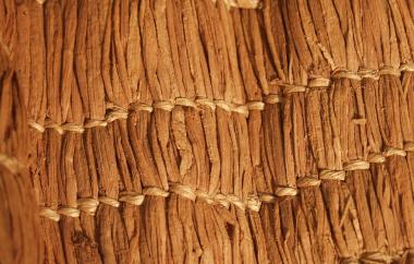 Woven legging detail