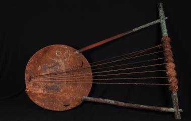 Circular Lyre from Kenya