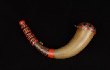 Powder horn (Cat.# 8-32)